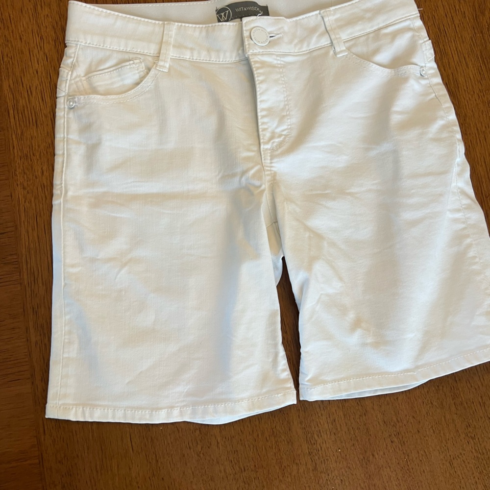 Wit and Wisdom Shorts